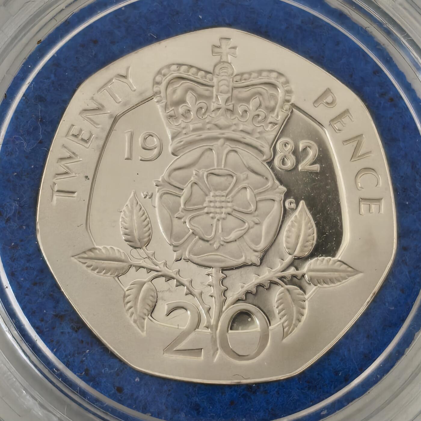 老蟹的宝藏🏴‍☠️ V 英国1982年20便士银币Silver (.925) Weight：10 g