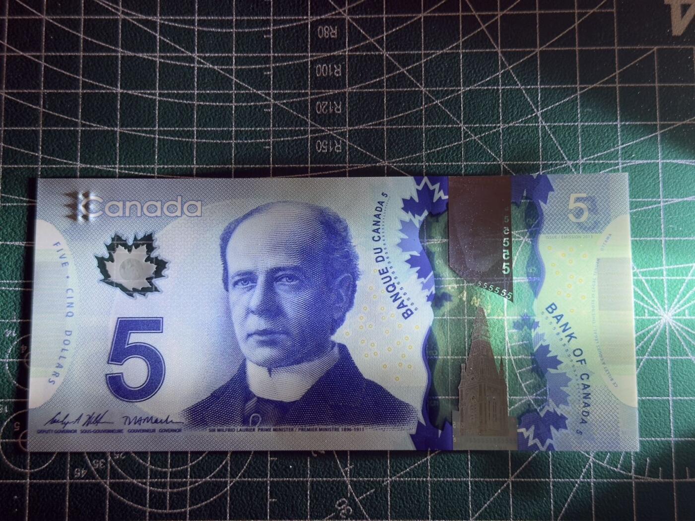 【礼羽收藏】🌏世界钱币拍卖第116期 新西兰加拿大瑞士三张小面值含2张豹子一张狮子号unc品相