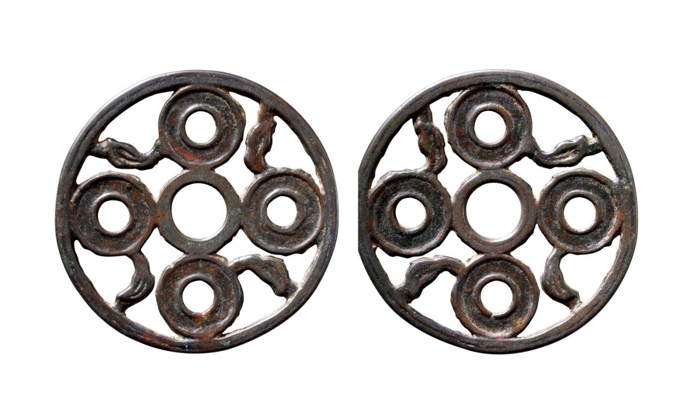 中贸圣佳2025年秋季拍卖会 争辉 中国历代古钱 宋 四圆花叶镂空花钱 62.4*2.8mm