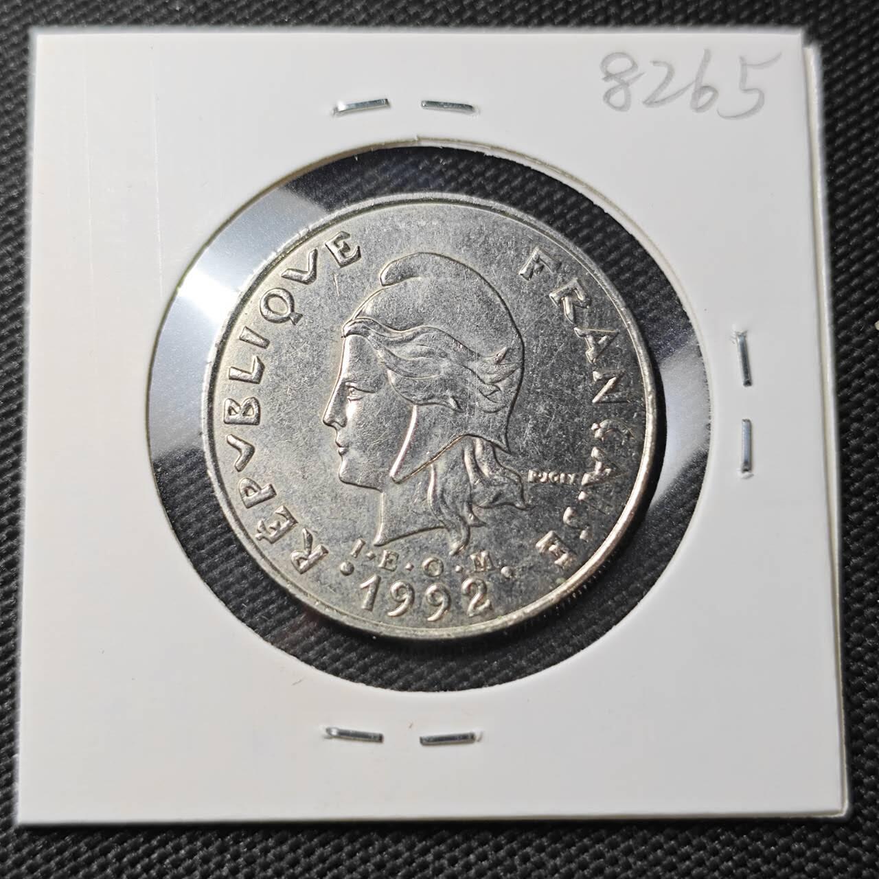 KK钱币收藏小铺 第382期  2月预留时间 周末发货 1992新喀里多尼亚20法郎