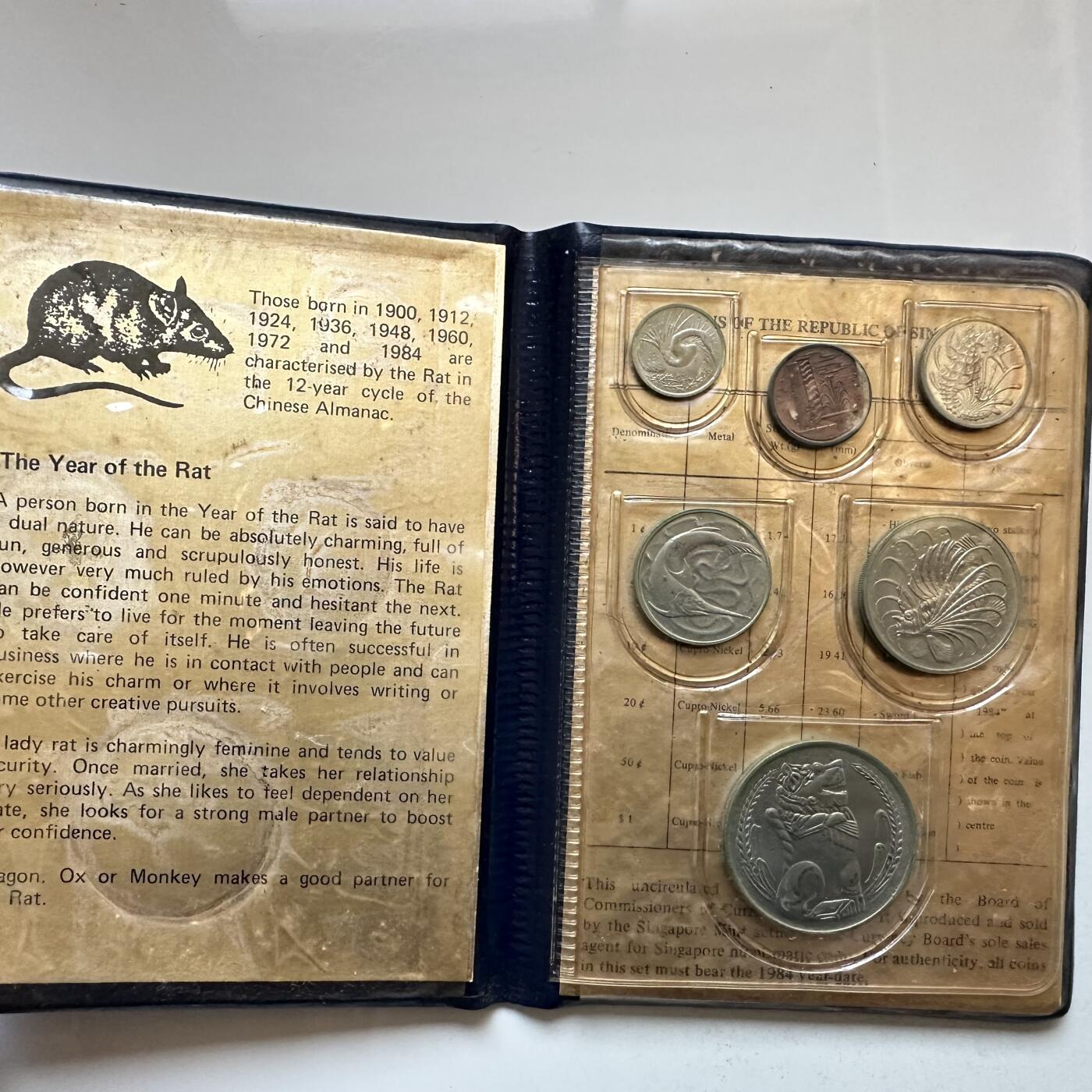 🌹外币初藏🌹🐯2025年第142场  每周二四六晚8️⃣点 接代拍 新加坡1984年鼠年原厂册