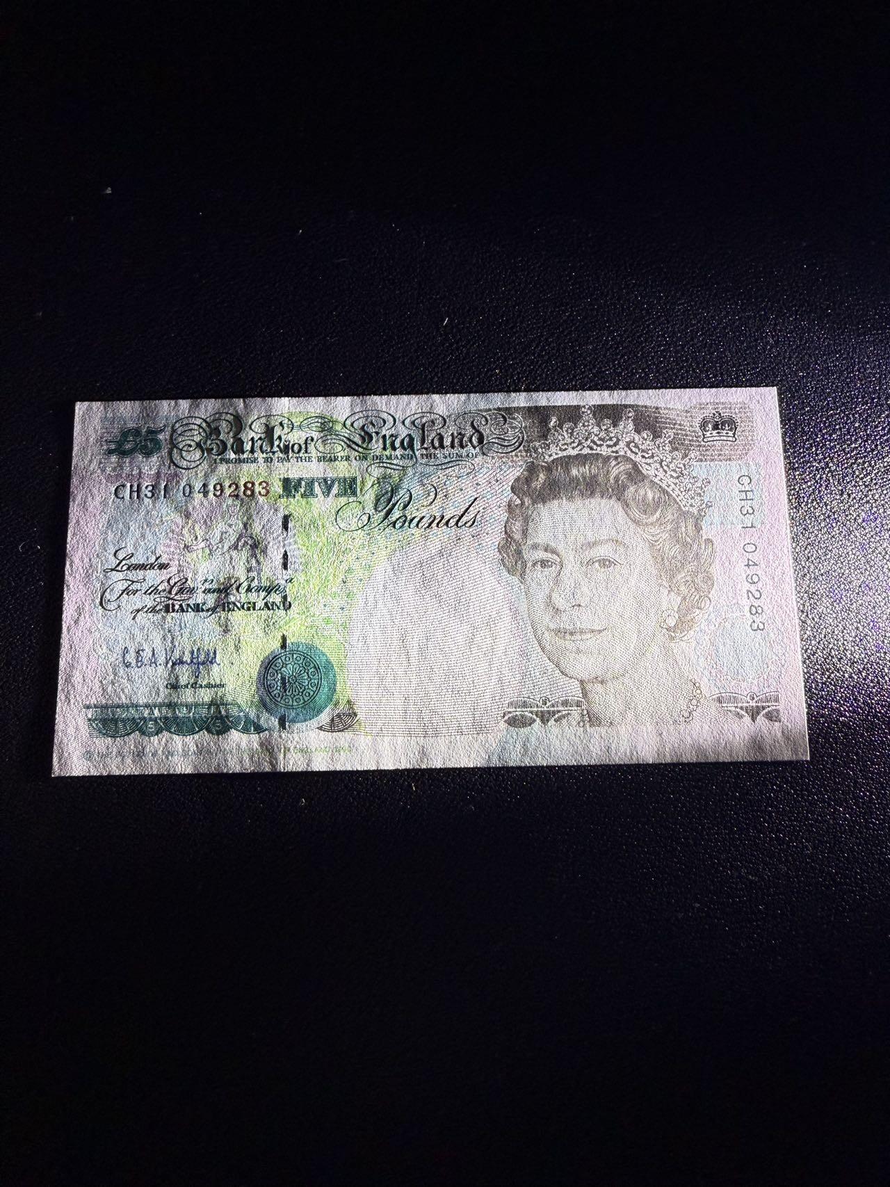 第14期 库存低价起拍 英国E序 5镑 全新unc- 283