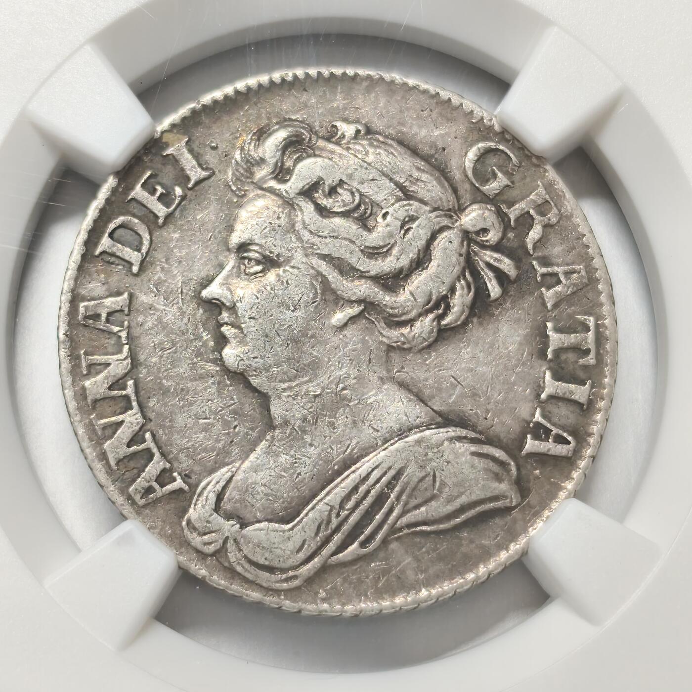 老蟹的宝藏🏴‍☠️ V NGC XFD 英国1709年安妮女王1先令