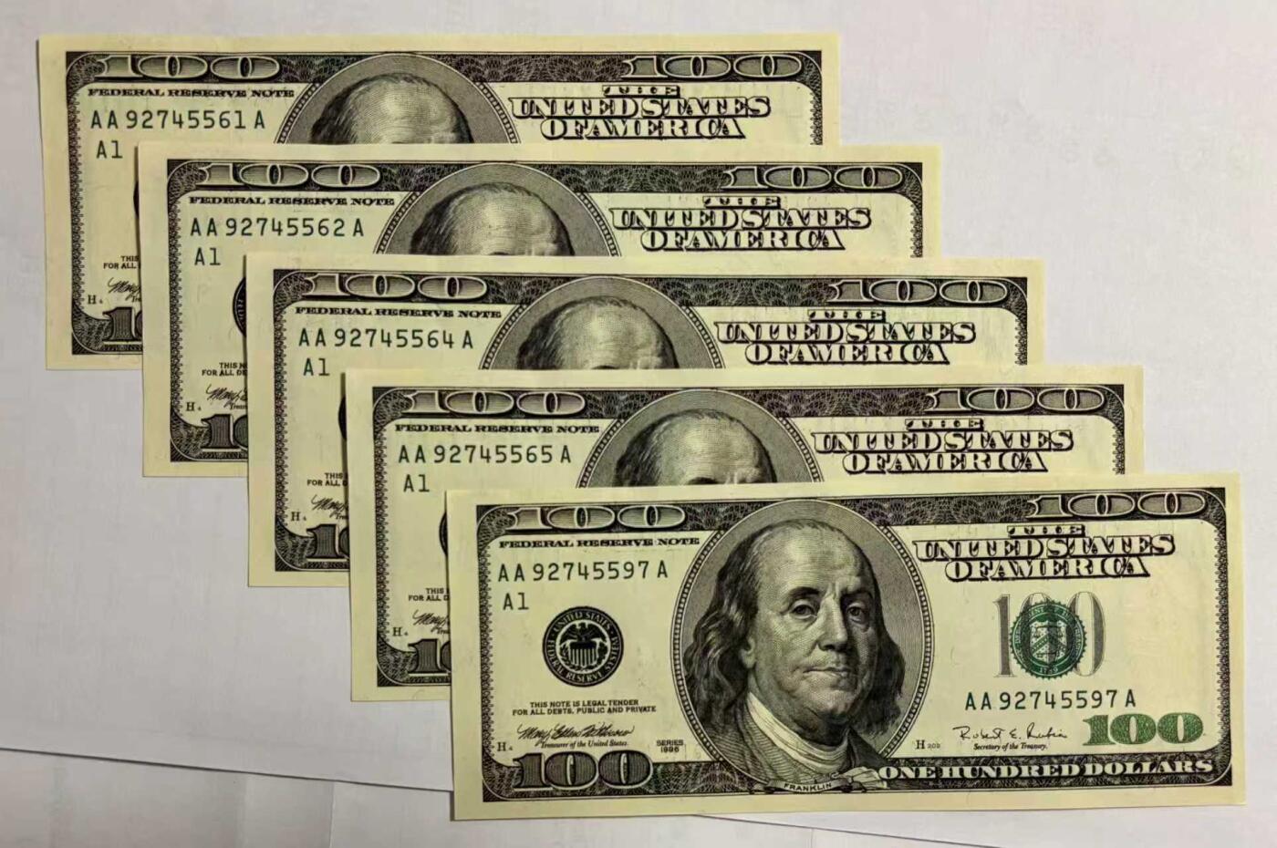 《外钞收藏家》第五百九十四期（畅拍场）（本平台长期征集拍品、欢迎藏友们联系合作）