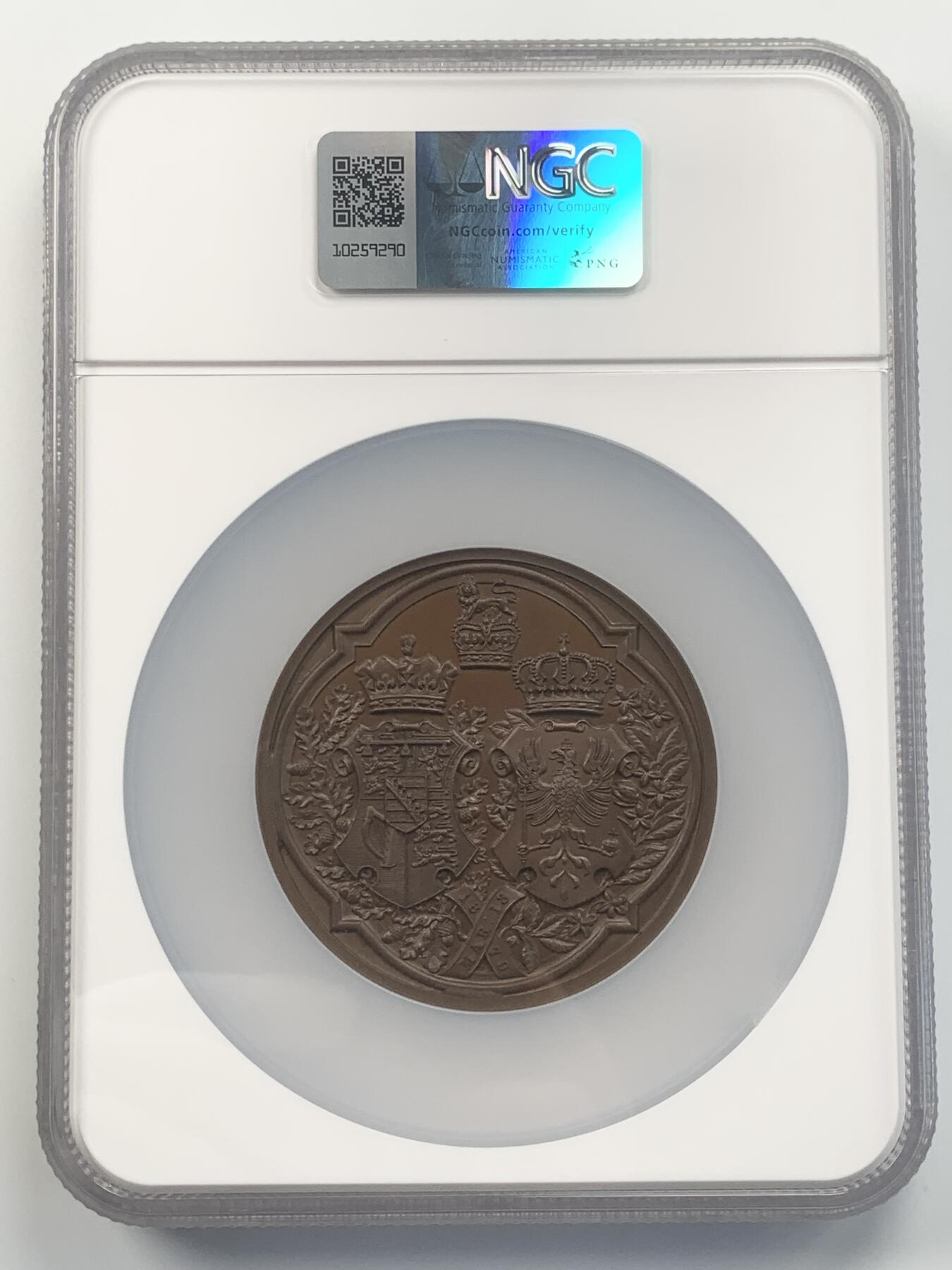 掌中浮雕-藏着的欧洲第046场 NGC MS66 : 1879年英国维多利亚女王第三子亚瑟王子和普鲁士的路易丝·玛格丽特公主结婚纪念铜章，63mm