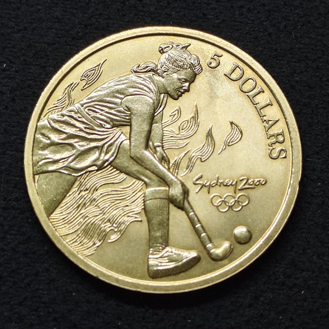 【全场包邮】纯粹捡漏拍486场（免费代拍第23场） 澳大利亚2000年5元悉尼奥运会曲棍球纪念币