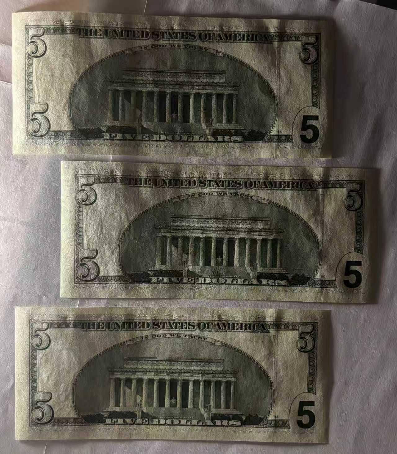 《外钞收藏家》第五百九十四期（畅拍场）（本平台长期征集拍品、欢迎藏友们联系合作） 1999年 大头版 5美元 首发年份 BB冠号 星补号 5张连号 实物图