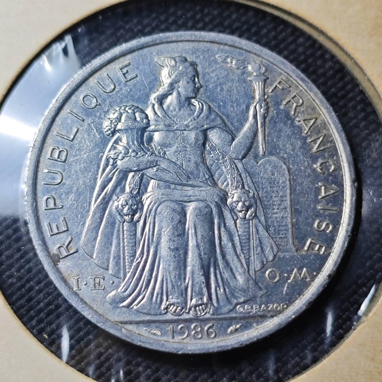 KK钱币收藏小铺 第382期  2月预留时间 周末发货  1986新喀里多尼亚5法郎