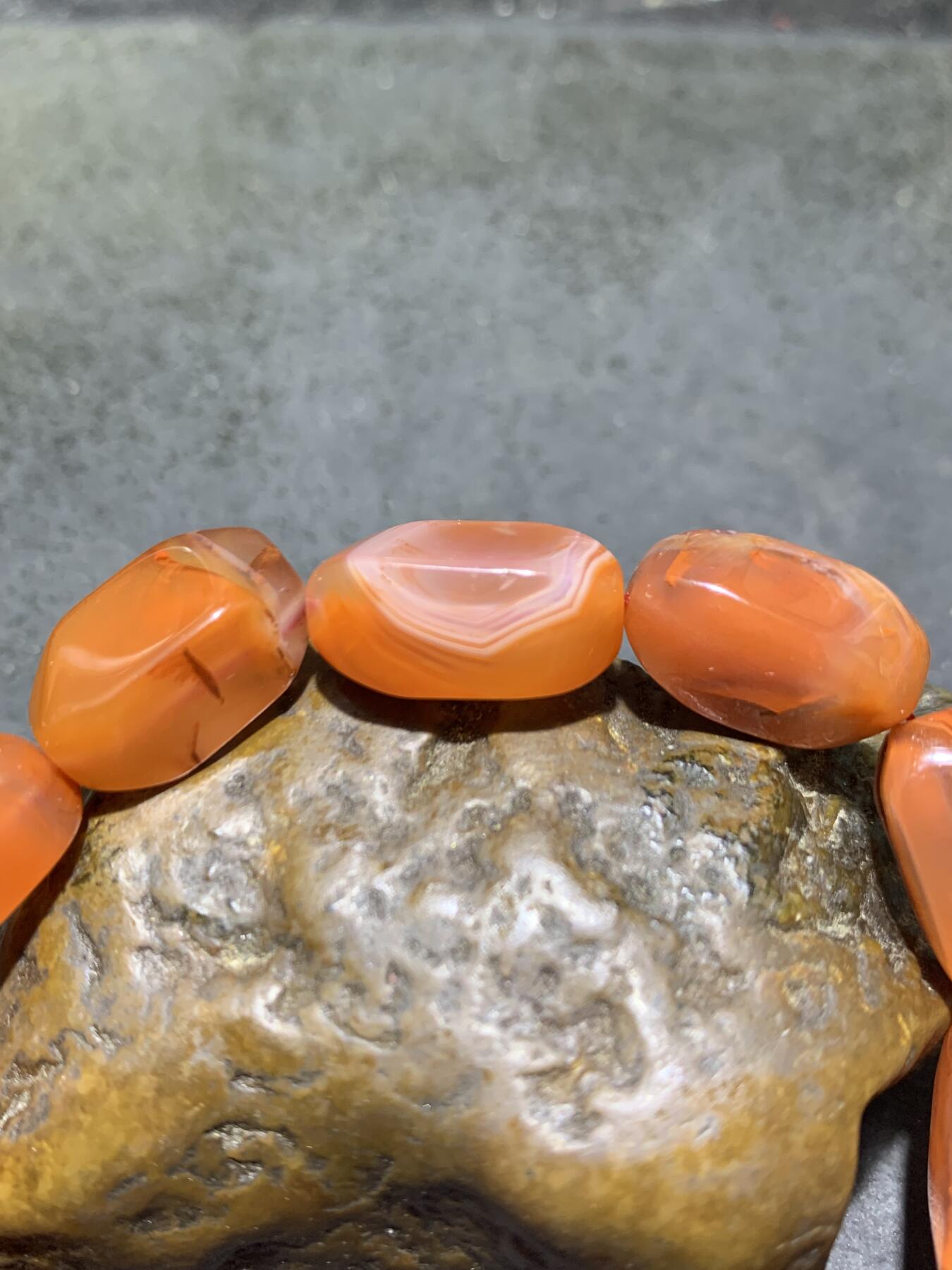 川料南红玛瑙荔枝冻飘柿子红随形四棱珠手串一条