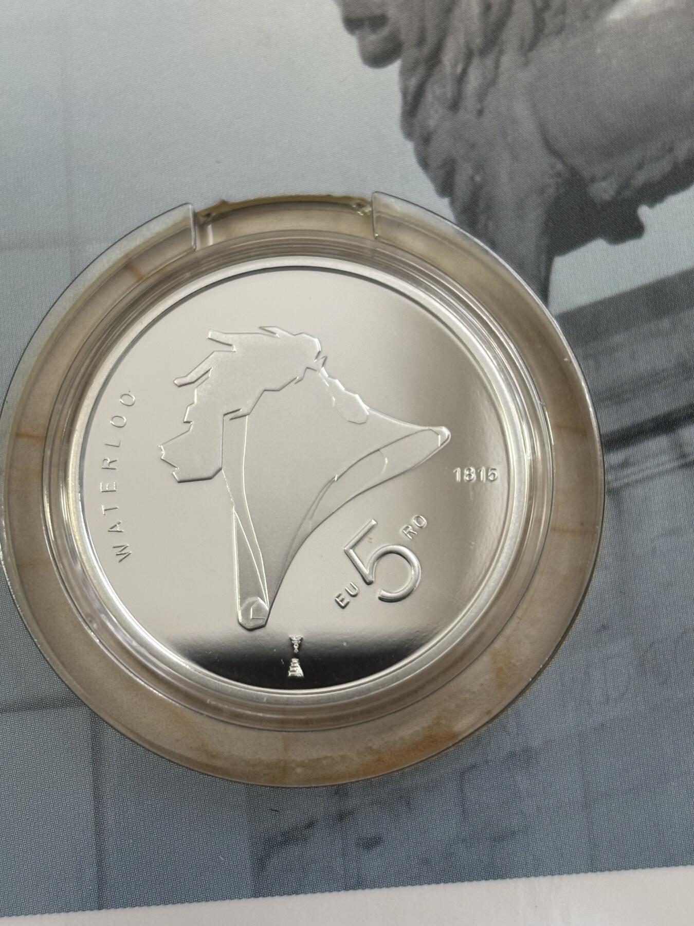 第185期拍卖 荷兰2015年5欧元精制银币 滑铁卢战役 15.5克925银 发行量：1万2千5百 卡装