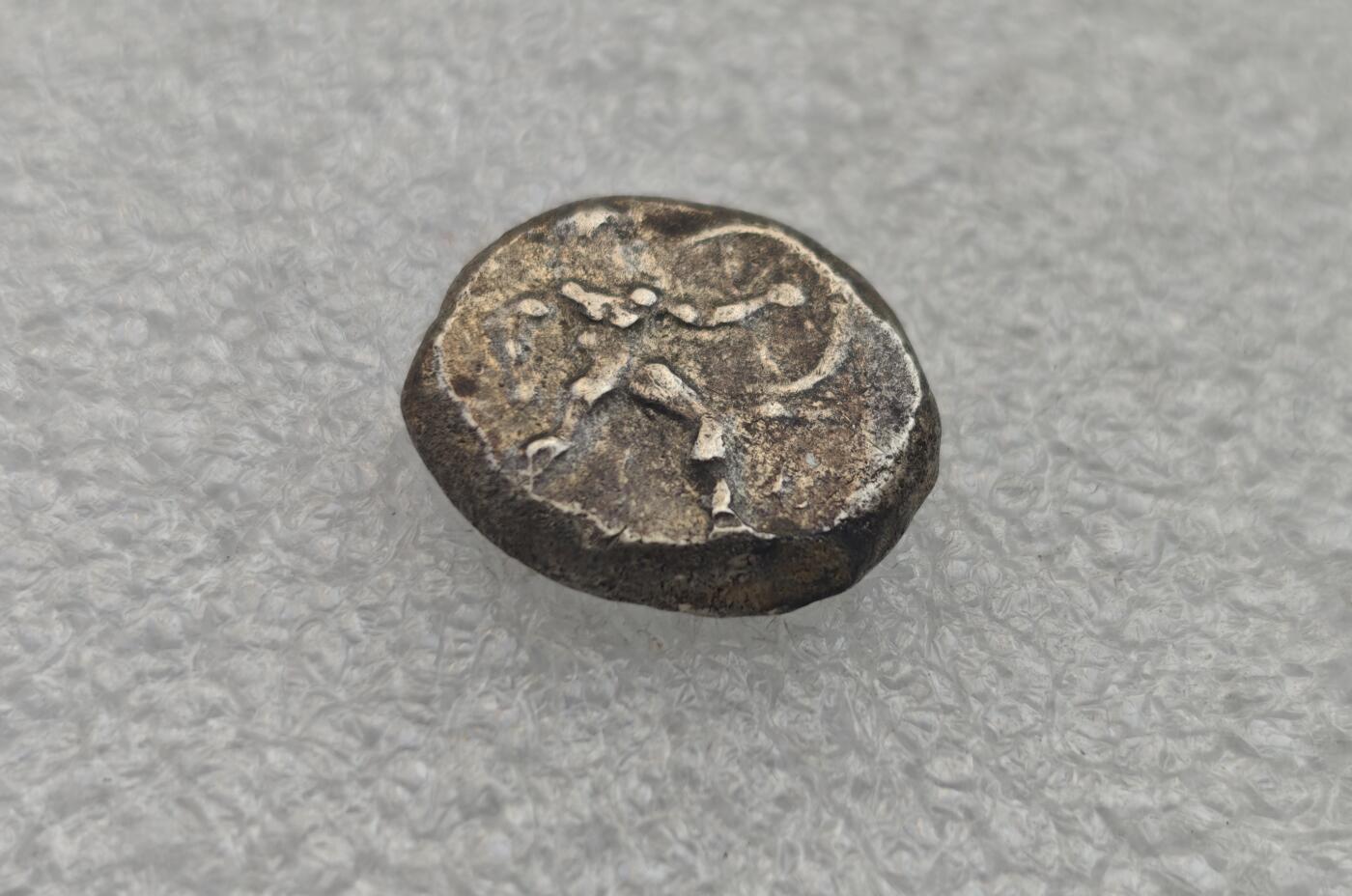 瓶子🏺第221期拍卖会  公元前465-前430年  古希腊潘菲利亚艾斯蓬多斯重装步兵银标币  银质好  图案基本完整