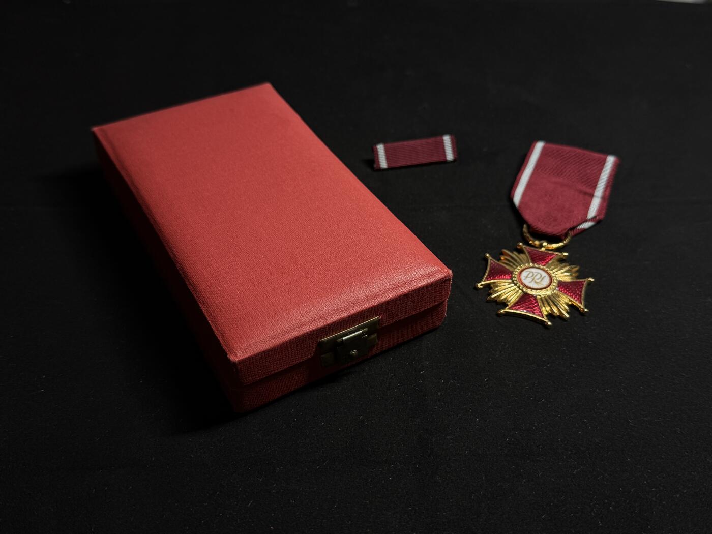 欢庆元旦！戎马世界章牌大赏第109期元旦大拍 波兰金级功勋十字勋章