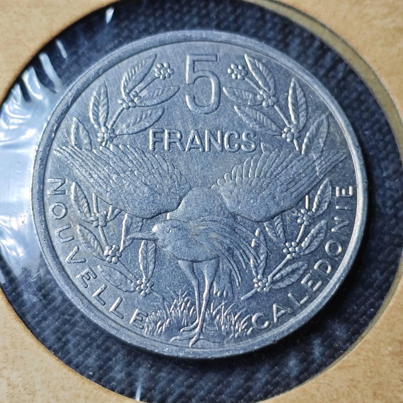 KK钱币收藏小铺 第382期  2月预留时间 周末发货 1997新喀里多尼亚5法郎