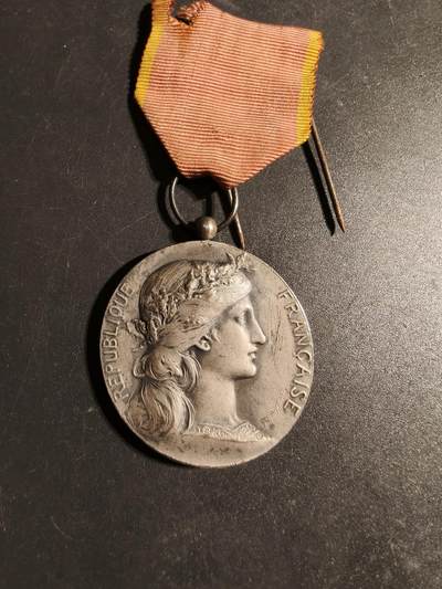 老王徽章第170期 - 法国银级东方工业协会奖章     银质    26.9g