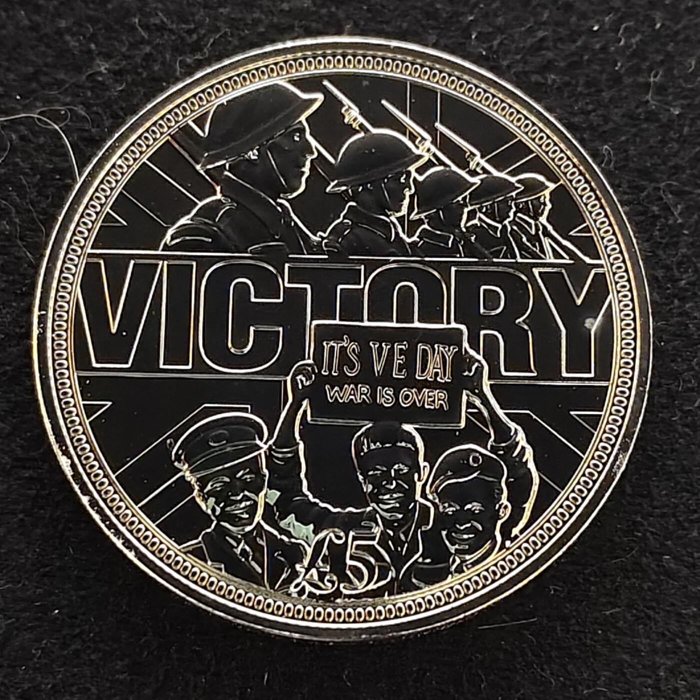 【全场包邮】纯粹捡漏拍486场（免费代拍第23场） 根西2015年5镑欧洲胜利日70周年克朗型纪念币