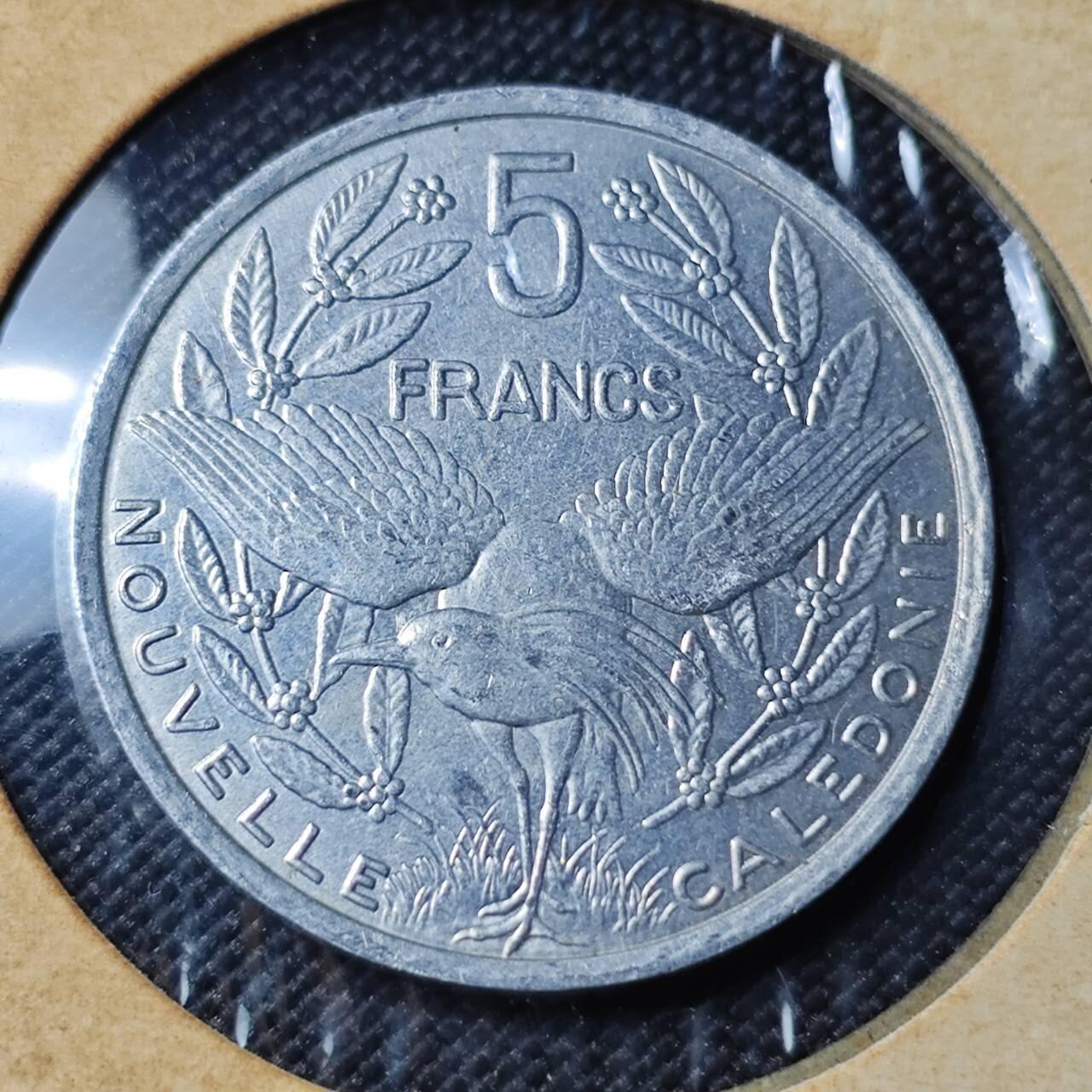 KK钱币收藏小铺 第382期  2月预留时间 周末发货 2001新喀里多尼亚5法郎 