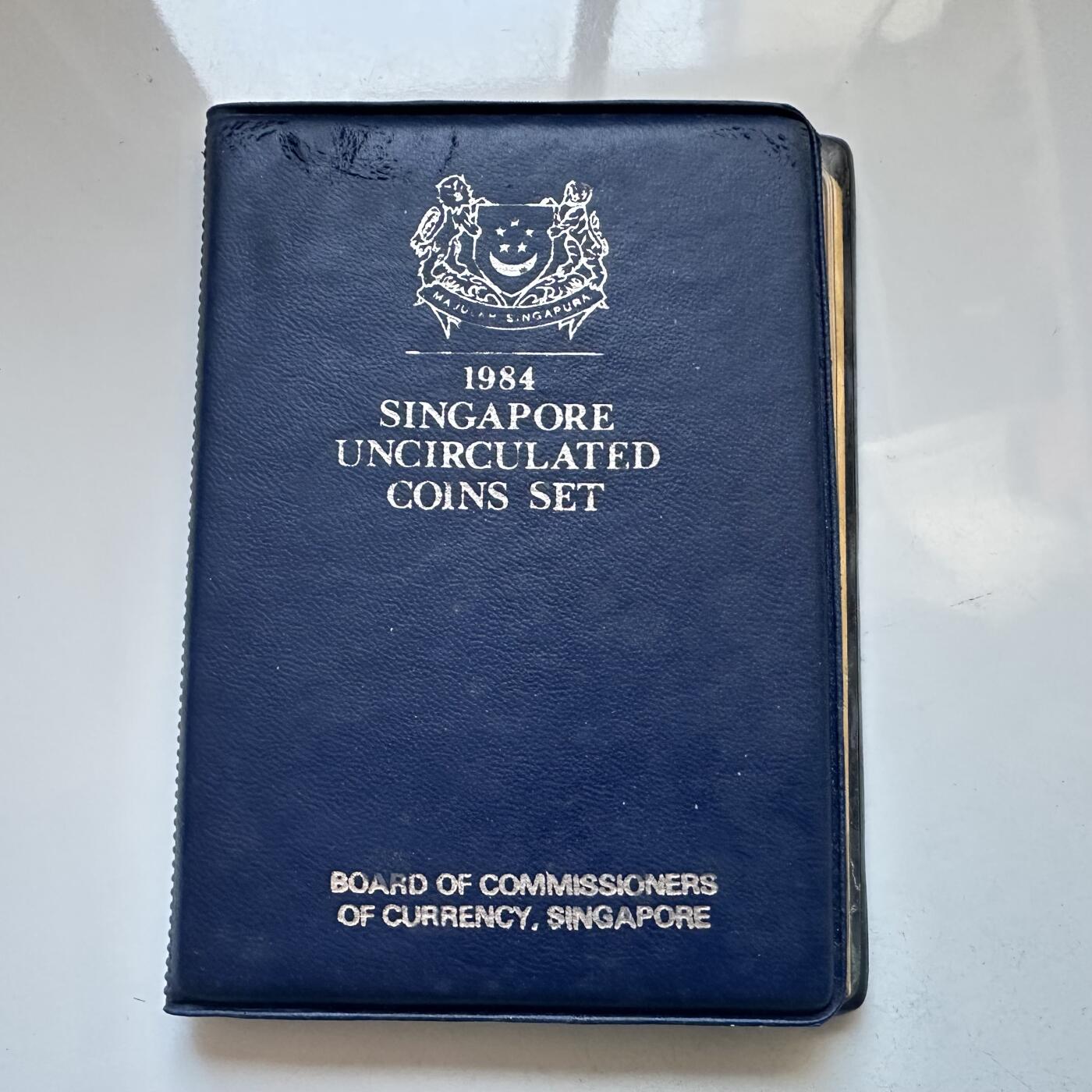 🌹外币初藏🌹🐯2025年第142场  每周二四六晚8️⃣点 接代拍 新加坡1984年鼠年原厂册