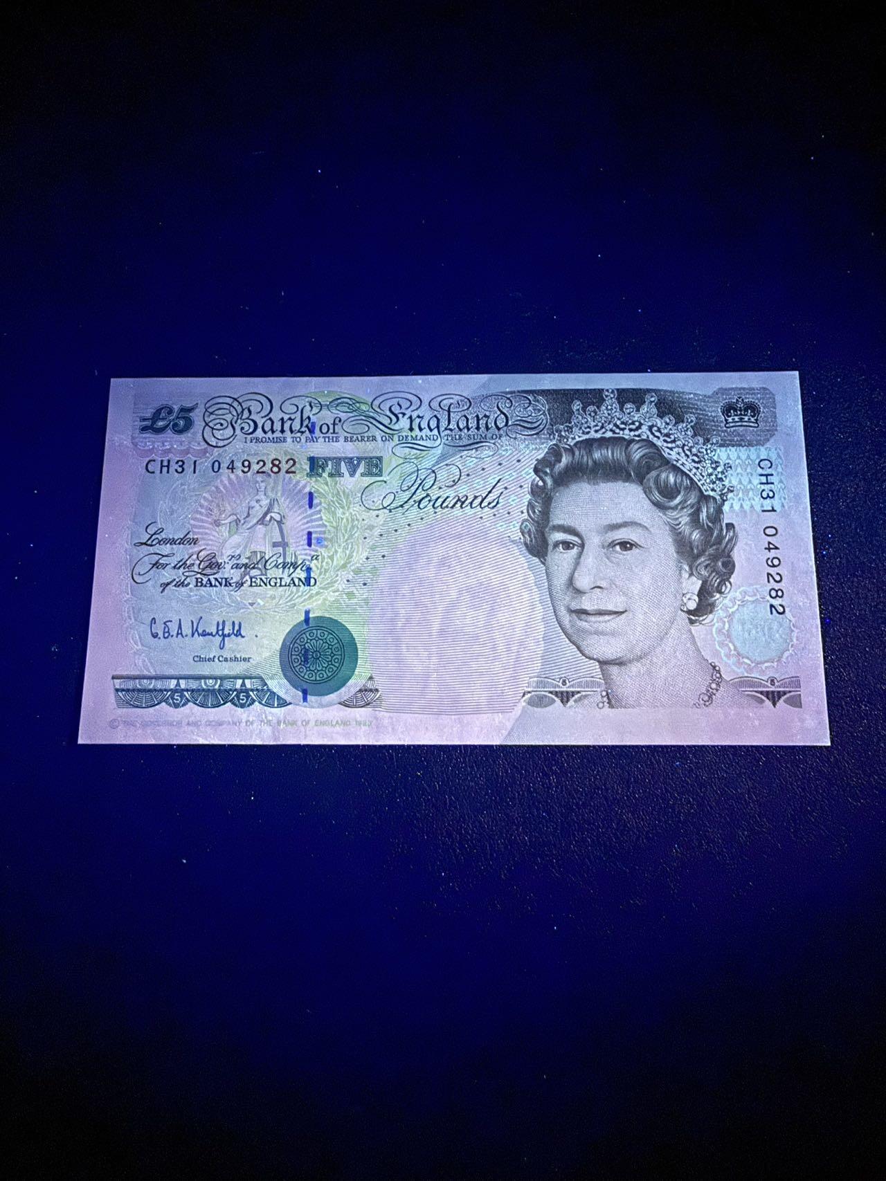 第14期 库存低价起拍 英国E序 5镑 全新unc- 282