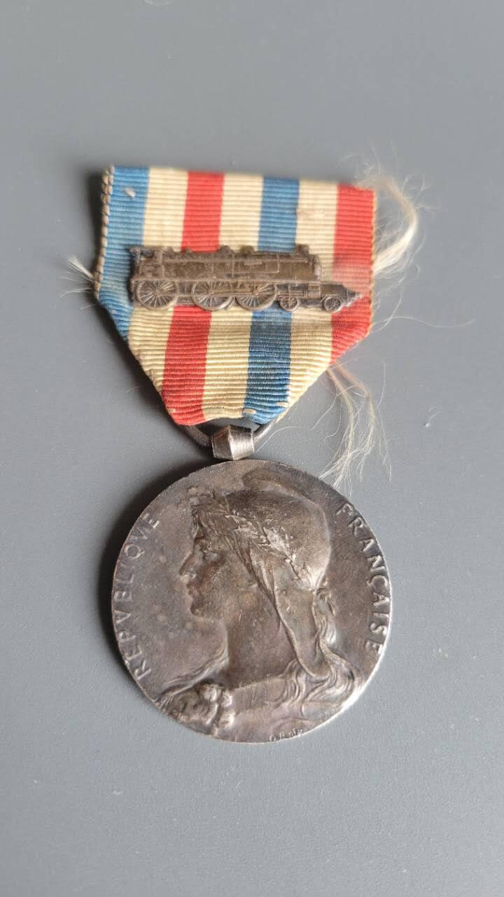 嘉宝良覃世界勋赏第19期拍卖 法国罗蒂版铁路荣誉奖章