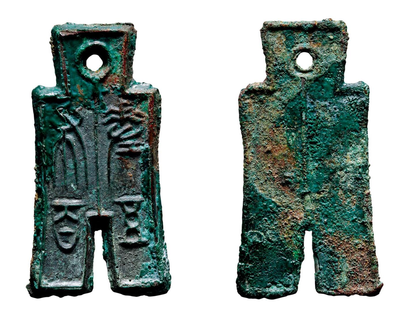 中贸圣佳2025年秋季拍卖会 争辉 中国历代古钱 新莽 “差布五百”不通顶版 44.8*2.9mm