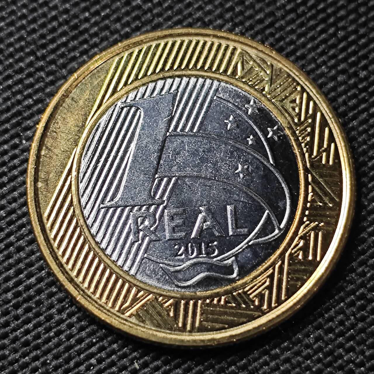 KK钱币收藏小铺 第382期  2月预留时间 周末发货  巴西1瑞尔双色币纪念币