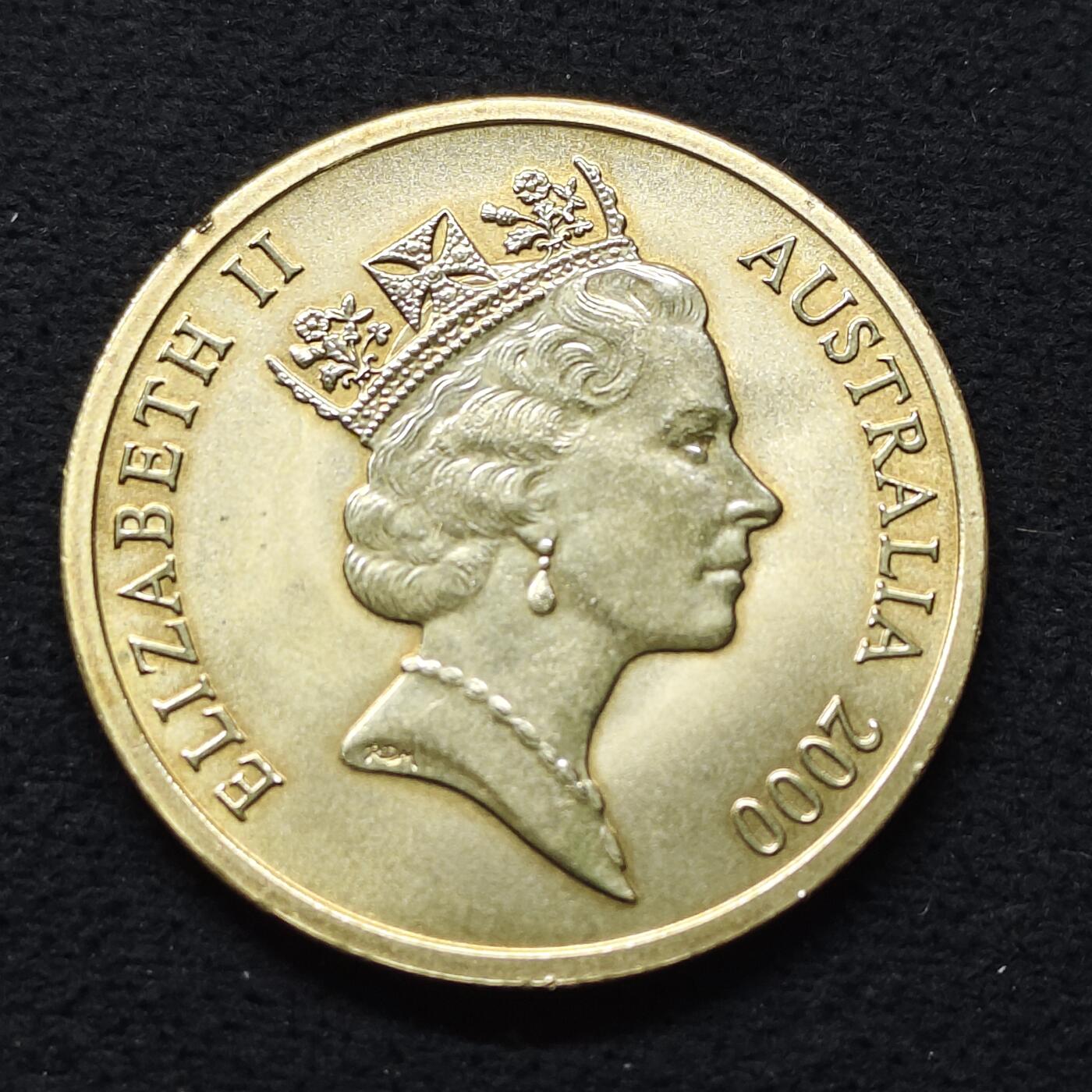 【全场包邮】纯粹捡漏拍486场（免费代拍第23场） 澳大利亚2000年5元悉尼奥运会田径纪念币