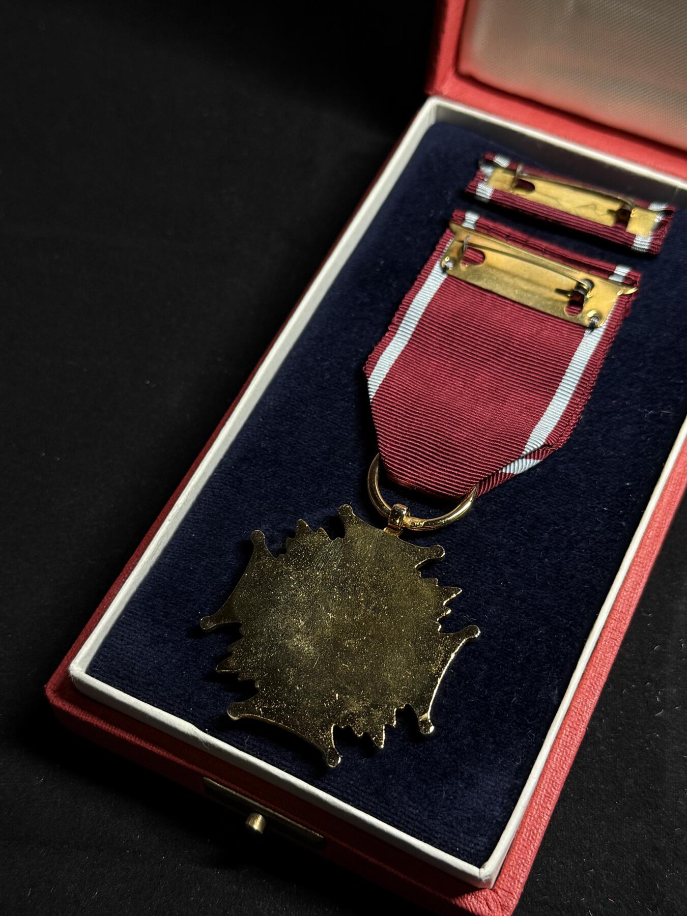 欢庆元旦！戎马世界章牌大赏第109期元旦大拍 波兰金级功勋十字勋章