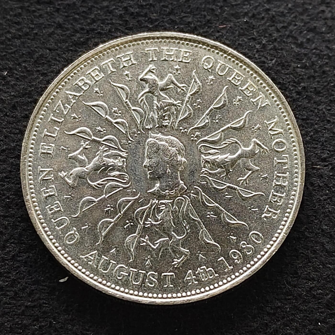 【全场包邮】纯粹捡漏拍486场（免费代拍第23场） 英国1980年1克朗女王母亲80大寿克朗型纪念币