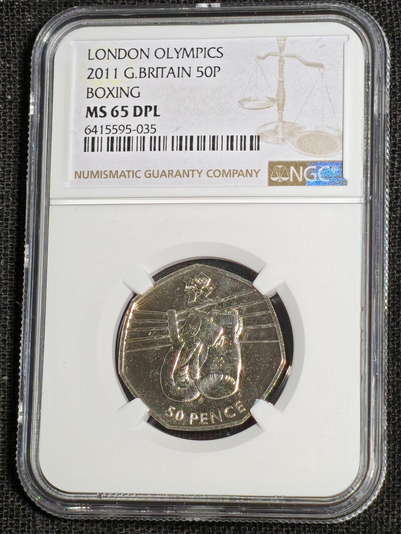 刘世昌艺术品销售中心～虎踞龙蟠*金杨在线联拍群第512期 英国2011年“奥运会～拳击”纪念币（NGC  MS65DPL  串号：6415595-035）1枚，原册。