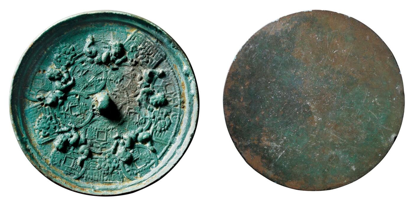 中贸圣佳2025年秋季拍卖会 争辉 中国历代古钱 金元 “大定通宝”钱文婴戏镜 124.6*9.3mm