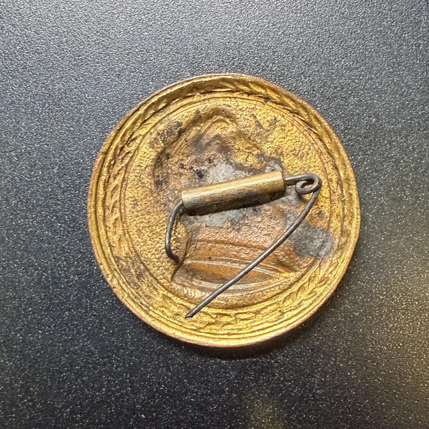 金日成圆章常服版