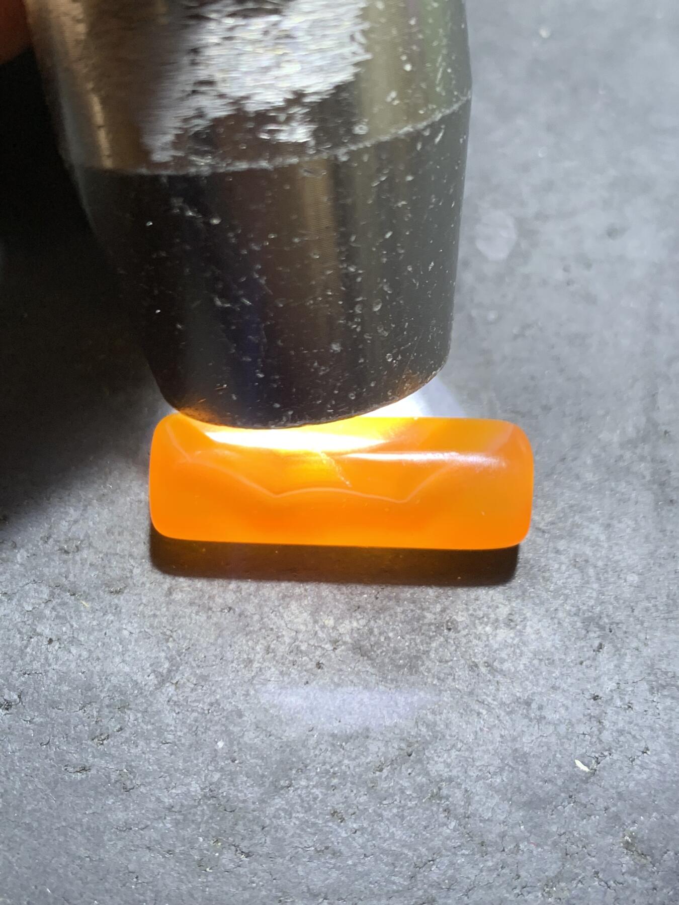 黄冻料战国红玛瑙通货直桶，桶珠一颗！