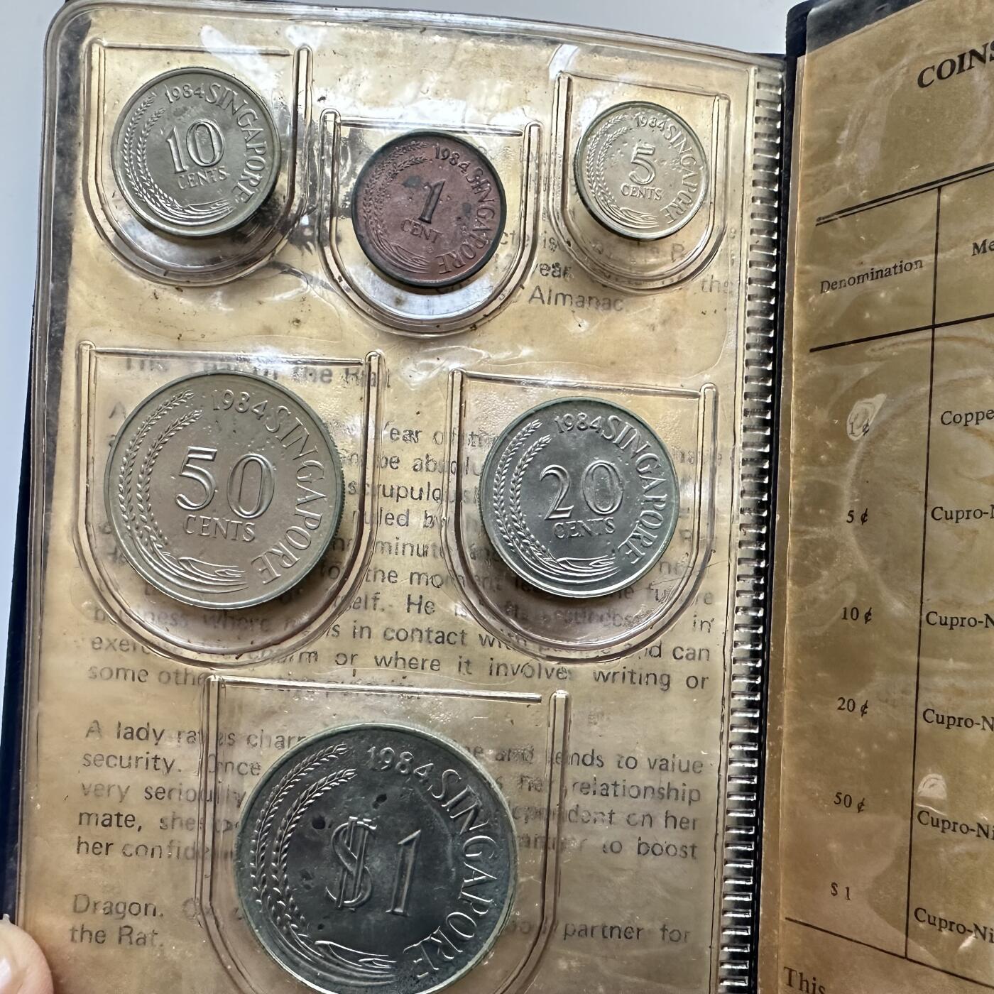 🌹外币初藏🌹🐯2025年第142场  每周二四六晚8️⃣点 接代拍 新加坡1984年鼠年原厂册