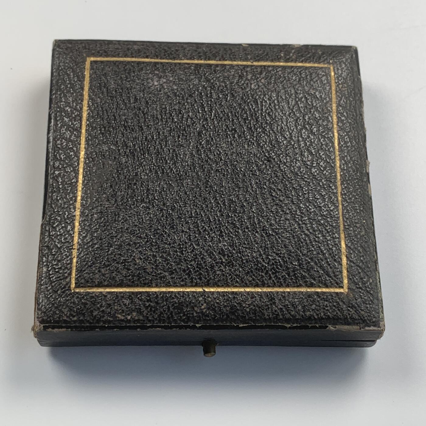 掌中浮雕-藏着的欧洲第046场 1911年英国乔治五世登基纪念铜章，51mm，原盒