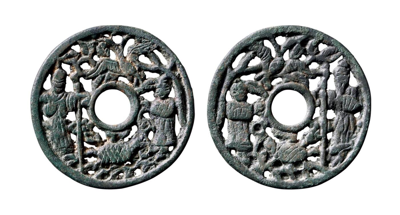 中贸圣佳2025年秋季拍卖会 争辉 中国历代古钱 宋 星官·龟鹤齐寿镂空花钱，稀见 41.6*2.2mm