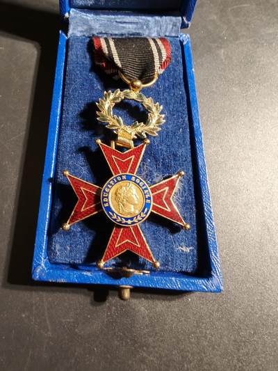 老王徽章第170期 - 法国骑士级社会教育勋章    原盒