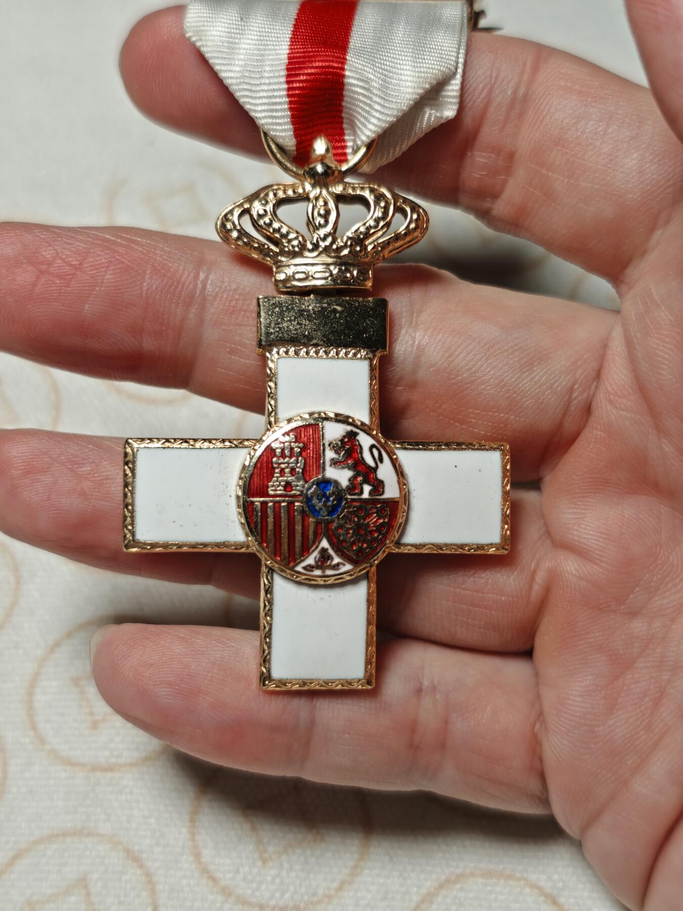 抚柳草堂-第二期章牌钱币 奖章勋章限时免佣 满百包邮 放漏专场 西班牙空军军功勋章 品相不错珐琅完好重33.9g