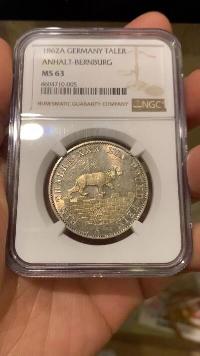 《竞宝斋》第448场 周日，周一，2场连拍 （全场包邮） NGC MS63 德国 1862年 安哈特 小熊爬墙 联合矿业泰勒 PL底板状态明显 同分中的战斗机