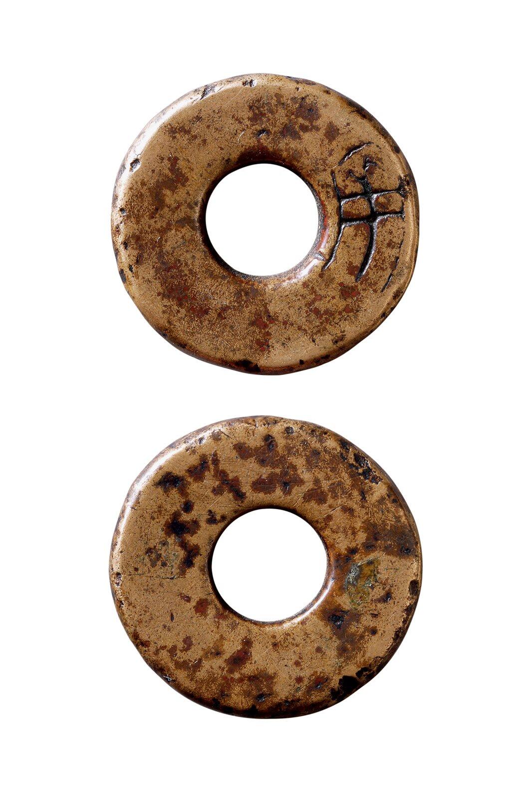 中贸圣佳2025年秋季拍卖会 争辉 中国历代古钱 战国 “用”圆形铜权 25.4*3.8mm