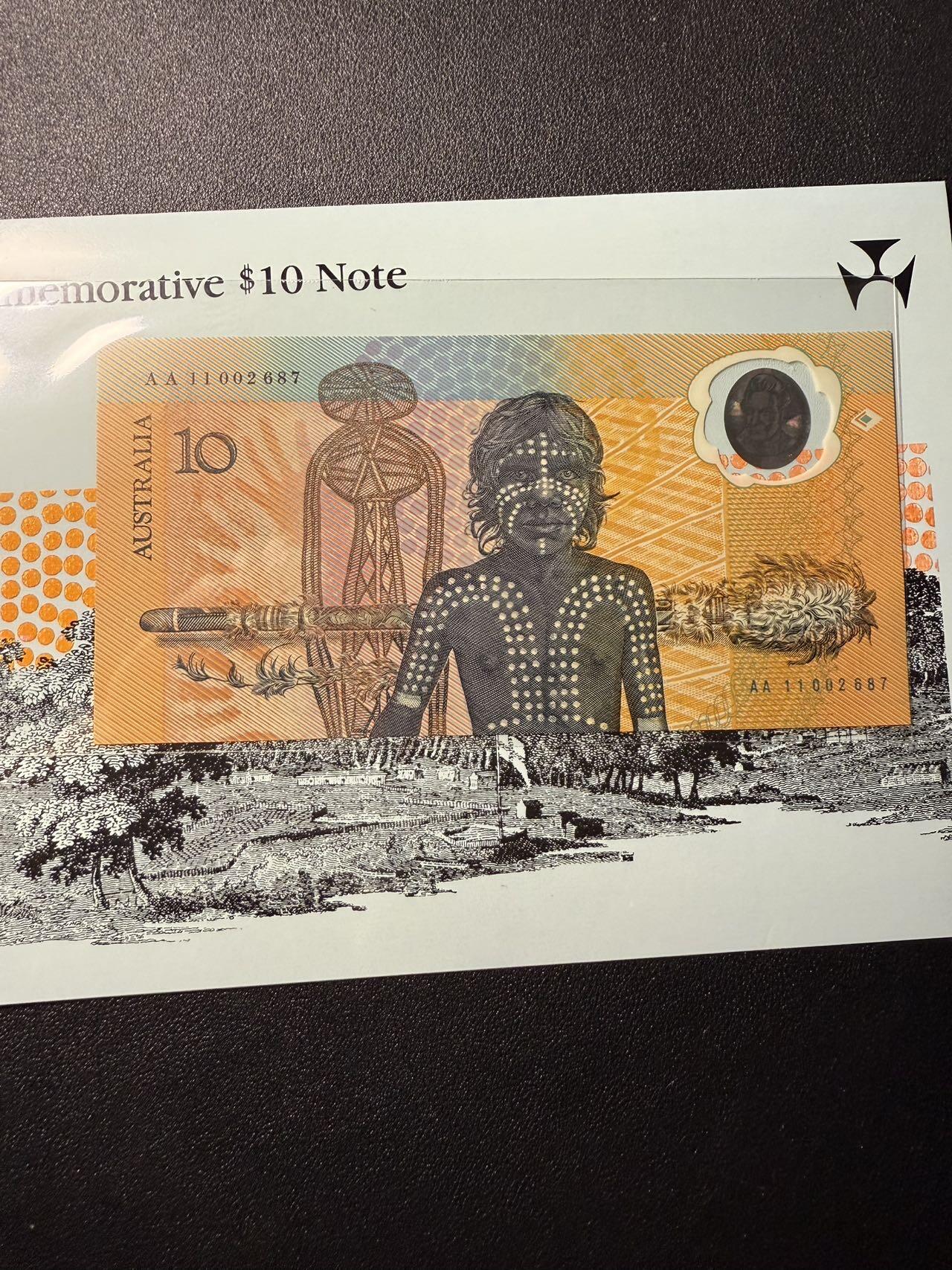 第14期 库存低价起拍 澳大利亚1988年10 纪念钞 AA冠带原册 无4 全新unc
