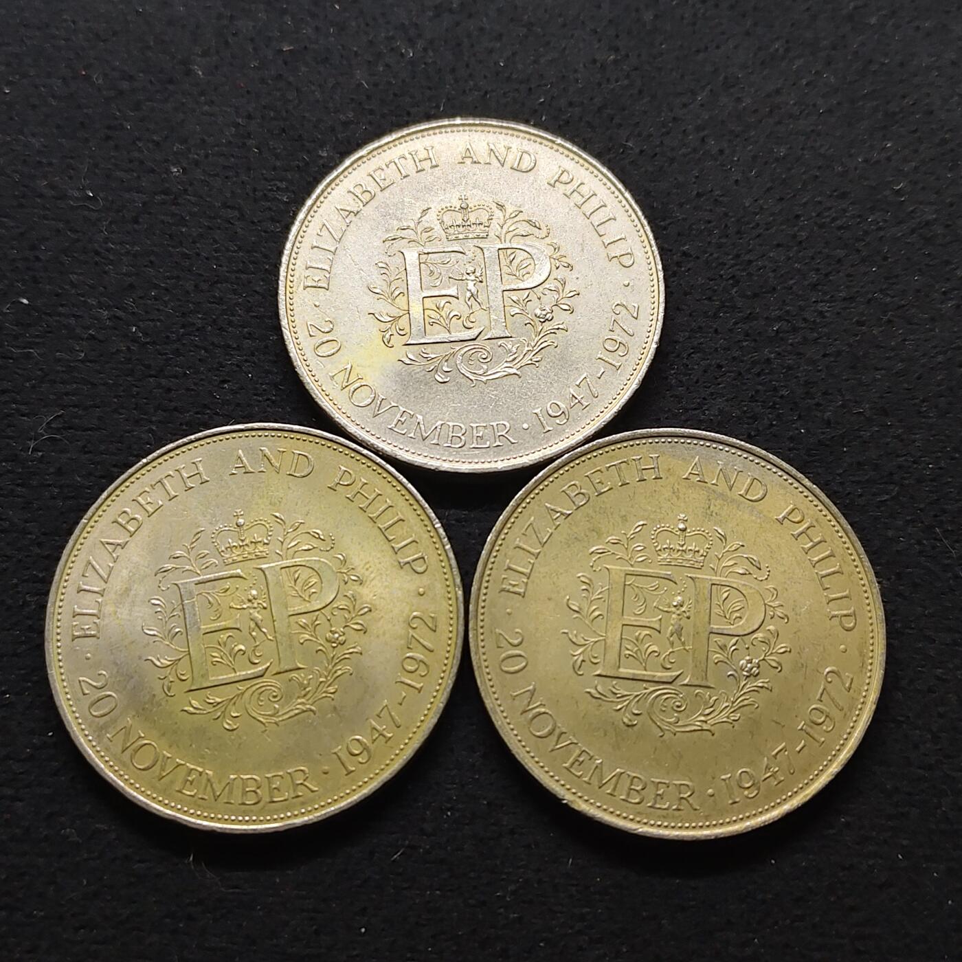【全场包邮】纯粹捡漏拍486场（免费代拍第23场） 英国1972年1克朗女王银婚克朗型纪念币3枚一组