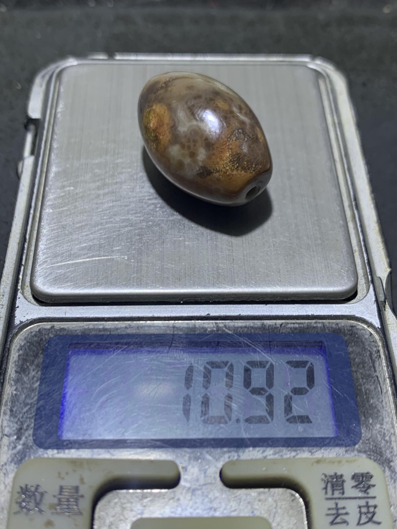 冰飘鱼籽纹战国红玛瑙随形桶珠一颗