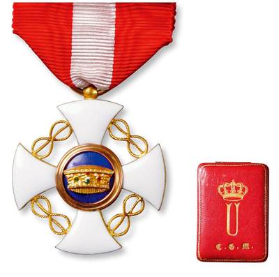 中贸圣佳2025年秋季拍卖会 众妙 - 19世纪 意大利皇冠金质勋章