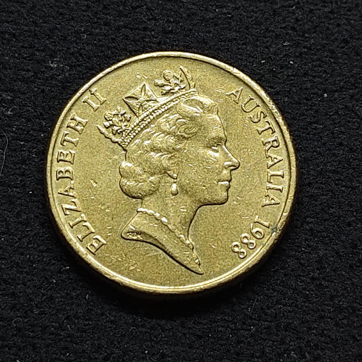 【全场包邮】纯粹捡漏拍486场（免费代拍第23场） 澳大利亚1988年1元土著艺术袋鼠纪念币