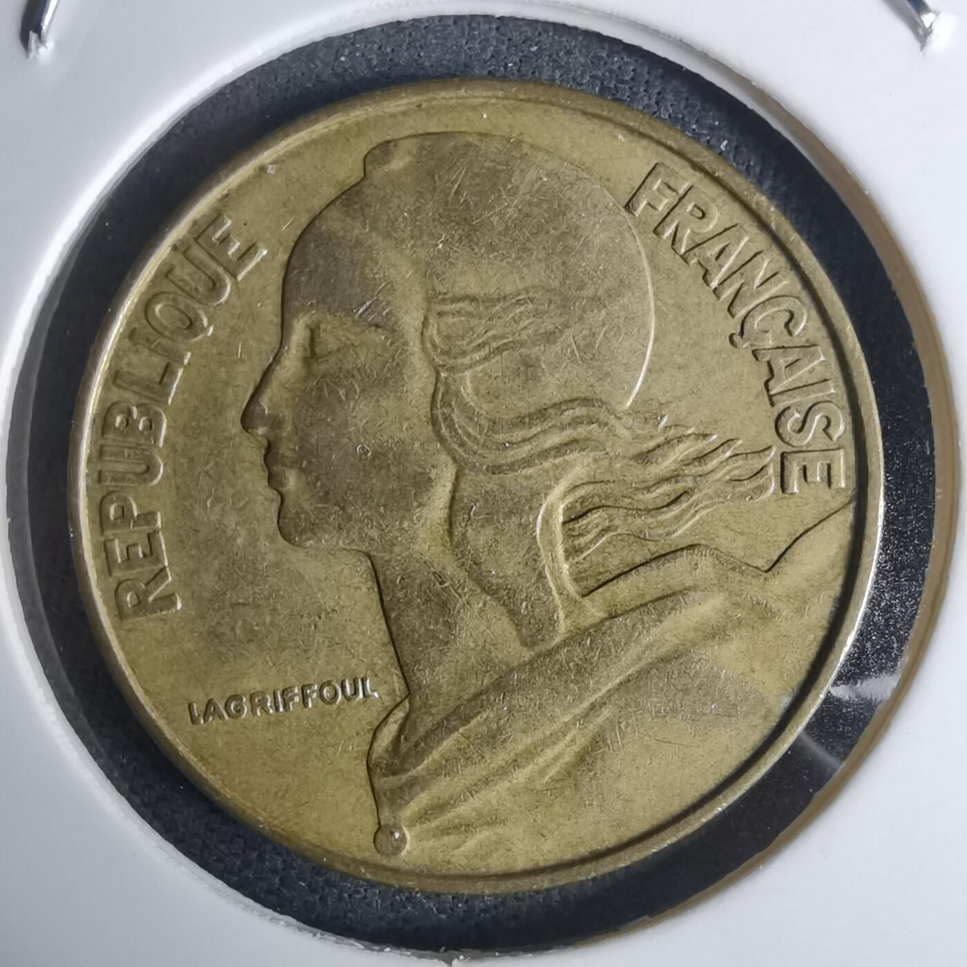 沼泽如烟--第936场 法国1971年20分