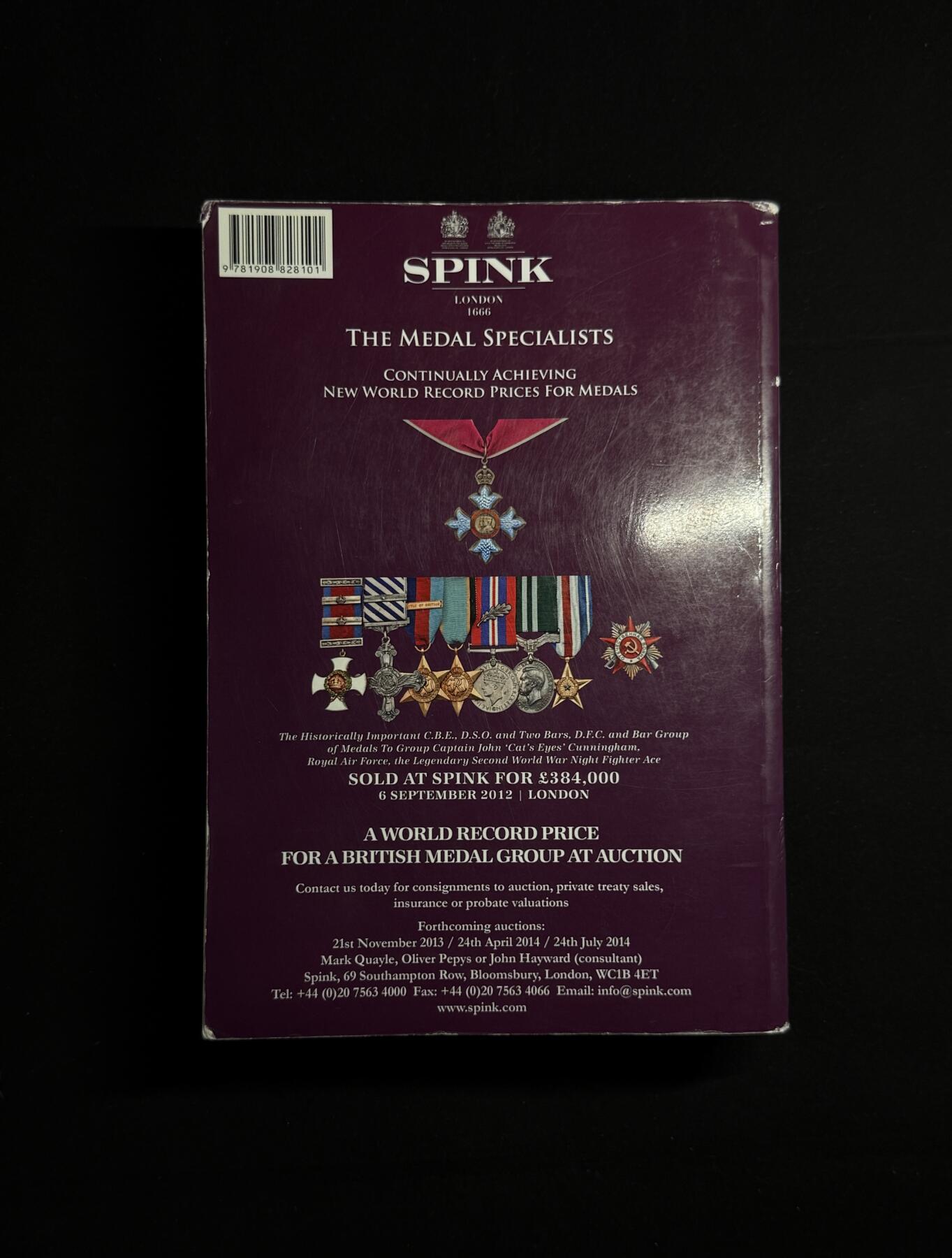 欢庆元旦！戎马世界章牌大赏第109期元旦大拍 2014年版英国勋奖章大全 medal year book 英联邦全套版 包括全套英国 加拿大 澳大利亚，新西兰，爱尔兰，南非等英联邦国家全部章的具体介绍，一鸦，二鸦，庚子，西藏等章均有介绍 内容翔实，600多页，1.6公斤，很厚很重