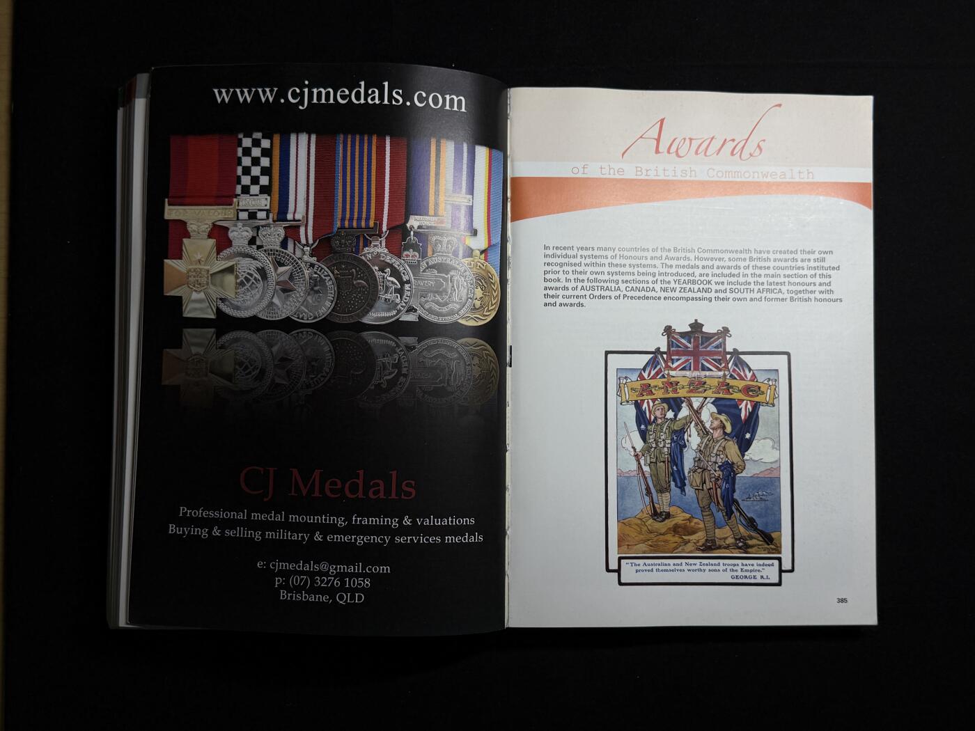 欢庆元旦！戎马世界章牌大赏第109期元旦大拍 2014年版英国勋奖章大全 medal year book 英联邦全套版 包括全套英国 加拿大 澳大利亚，新西兰，爱尔兰，南非等英联邦国家全部章的具体介绍，一鸦，二鸦，庚子，西藏等章均有介绍 内容翔实，600多页，1.6公斤，很厚很重