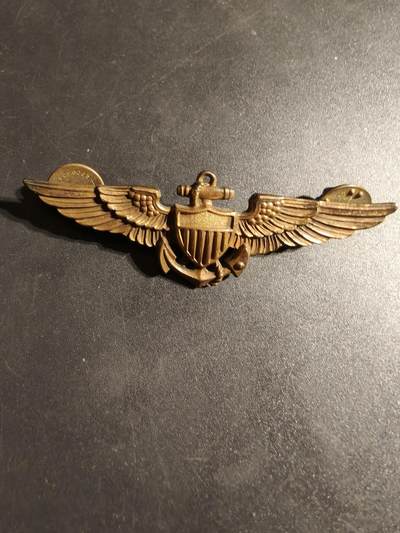 老王徽章第170期 - 美国海军航空兵技能章     925银包10k金     2.75英寸     