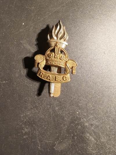 老王徽章第170期 - 英国皇家机电工兵团帽徽     二战时期