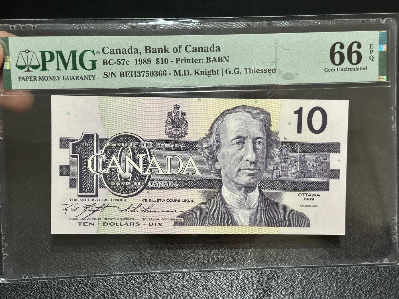 《外钞收藏家》第五百九十五期（优品场）（本平台长期征集拍品、欢迎藏友们联系合作） 1989年加拿大鸟版10加元 PMG66 尾366